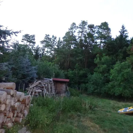 Samota U Lesa